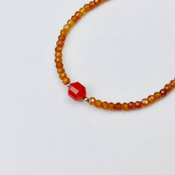 Браслет из Граната Спессартин и Сердолика - Радуга самоцветов фото 3