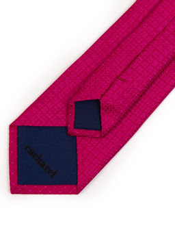 Галстук цвета фуксии
