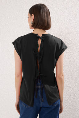 TRENDYOLMILLA Siyah %100 Pamuk Ay Kol Baglama Detayl? Bisiklet Yaka Orme T-Shirt TWOSS25TS00156  фото 10