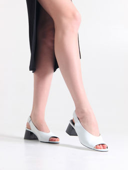 Босоножки 4001.767bl. Белый