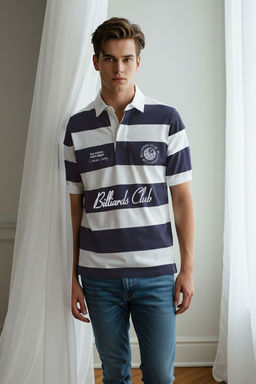 TRENDYOL MAN Lacivert Oversize/Genis Kesim Cizgili Bask?l? Nak?sl? %100 Pamuklu Polo Yaka T-shirt TMNSS25PO00014