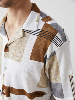 Regular Fit K?sa Kollu Desenli Erkek G?mlek