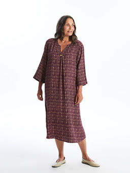 Ka??k Yaka Desenli Elbise