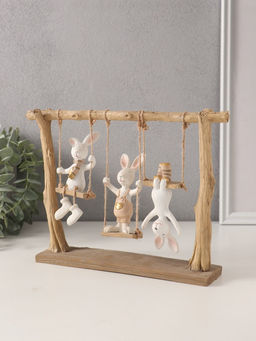 Фигурка полистоун Зайчата: три друга на качелях, белый с золотом, 26?5.5?20 см