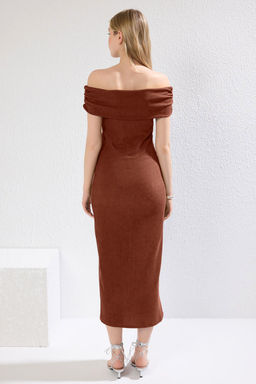 TRENDYOLMILLA Kiremit Duz Maxi Ottoman Esnek Carmen Yaka Vucuda Oturan Orme Elbise TWOSS25EL00327  фото 12