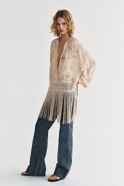 BLUSA BORDADOS FLECOS ZW COLLECTION / Crudo / Beige - Zara фото 5