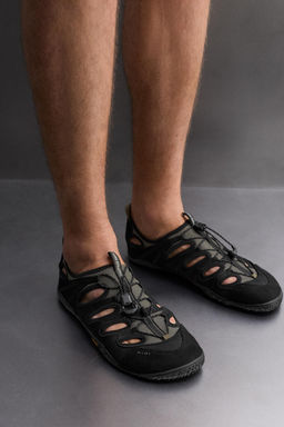 TECHNICAL SANDALS X VIBRAM®