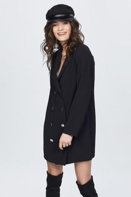 Платье из костюмной ткани черное