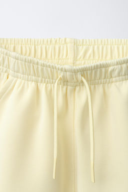 BERMUDA JOGGER CON MODAL / Amarillo claro - Zara фото 3