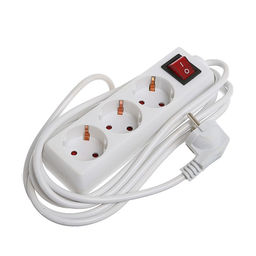 Удлинитель Luazon Lighting, 3 розетки, 3 м, 6 А, 1300 Вт, 3×0.75 мм2, с заземлением, с выключателем, белый