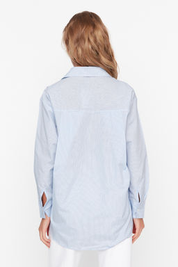 Ac?k Mavi Ince Cizgili Tek Cepli Boyfriend/Genis Kal?p Pamuklu Dokuma Gomlek TWOAW20GO0115