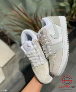 Кроссовки женские весенние