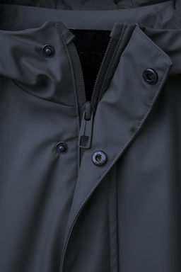 WATER REPELLENT RUBBERIZED PARKA - Zara фото 3