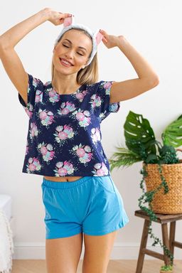 Комплект женский из футболки со спущенным плечом и шорт Fairy-tale цветы на темно-синем - Амадэль фото 6