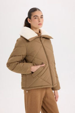 Su Itici Puffer Sisme Mont Kapitoneli Ici Suni Kurklu Ruzgar Gecirmez Cepli