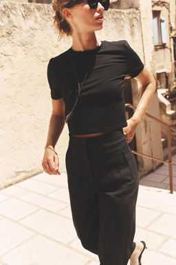 CROPPED STRETCH T-SHIRT - Zara фото 37