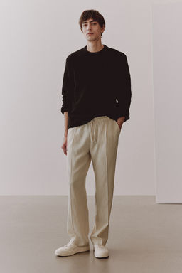 Pantalon con raya Regular Fit