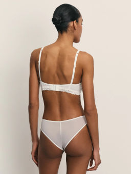 Бюстгальтер без косточек с кружевом / Zarina фото 6