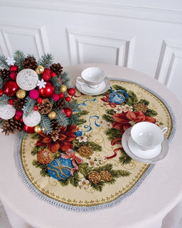 Рождественский венок- овальная гобеленовая салфетка