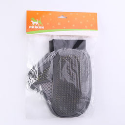 Рукавица - расческа с металлическими зубьями, серая - Пижон фото 6