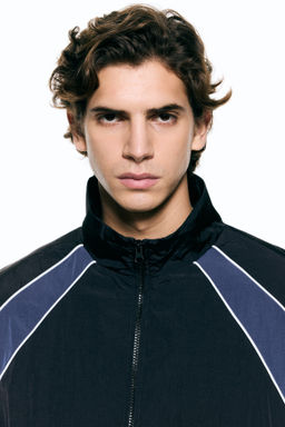 Chaqueta de ch?ndal en bloques de color - H&m фото 4