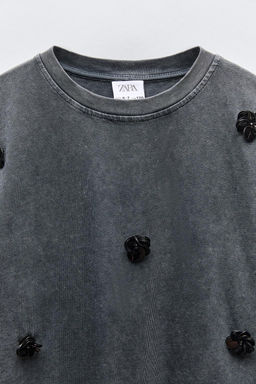 FADED-EFFECT T-SHIRT WITH FLORAL APPLIQUE - Zara фото 3