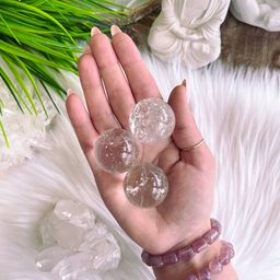 Шар из Горного Хрусталя