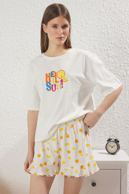 Kad?n Mini Me/Anne K?z Beyaz %100 Pamuklu Meyve Desenli Sortlu Orme Pijama Tak?m? THMSS25PT00295