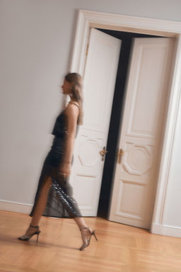 Кроп-топ с пайетками - Mollis фото 8