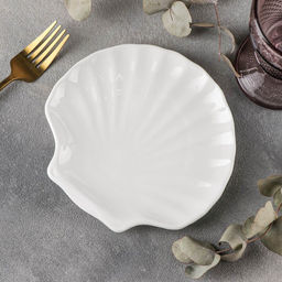 Блюдо-ракушка фарфоровое Wilmax Shelley, d=18 см, белое