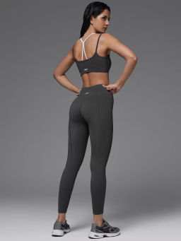 Топ-бра с контрастными вставками