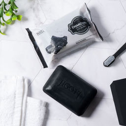 Jigott Мыло-скраб для лица и тела с древесным углем / Charcoal Scrub Soap, 150 г