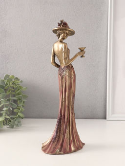 Фигурка полистоун «Девушка в платье 20-30-х годов с бокалом», 12.5×9.5×31.5 см