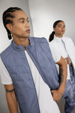 DefactoFit Su Itici Sisme Yelek Normal Kesim Dik Yaka Fermuarl? Cepli Kapitone