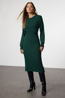 TRENDYOLMILLA Siyah Midi Triko A-Line Formda Elbise TWOAW25EL00023