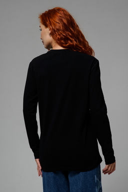 8513 Футболка с длинным рукавом женская