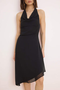 Siyah Duz Degaje Yaka Midi Dokuma Elbise TWOSS26EL00331