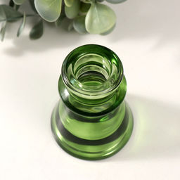 Подсвечник стекло на 1 свечу "Нео" прозрачный зелёный d=2,3 см 6х6х7,5 см