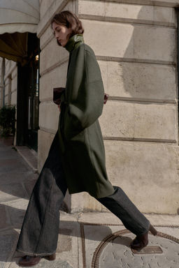 WOOL COAT WITH PUFF SLEEVES AND CONTRAST COLLAR - Zara фото 4