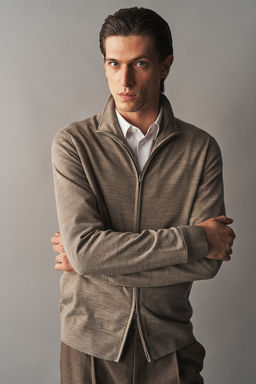 Cardigan de lana merino con cremallera Slim Fit