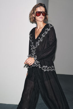 ZW COLLECTION EMBROIDERED RUFFLE BLOUSE - Zara фото 4