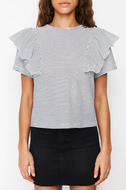 TRENDYOLMILLA Siyah Kollar? F?rf?rl? Regular/Normal Kal?p Cizgili Bisiklet Yaka Orme T-Shirt TWOSS24TS00061 фото 4