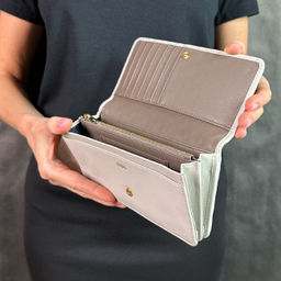 Итальянский женский кожаный кошелек DuDu серии Canarie | жемчужный серый - Dudubags фото 9