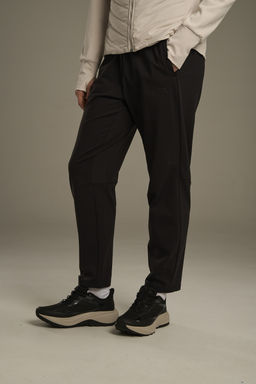 Брюки трикотажные утепленные Черный ANTA RUNNING Knit Track Pants