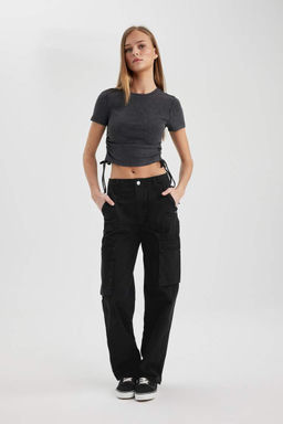 Приталенная футболка с короткими рукавами и сборками со сборками и эффектом выцветания - Defacto фото 2