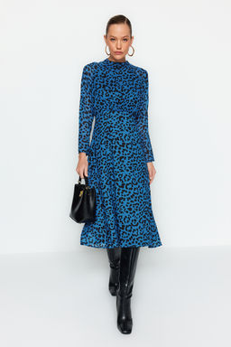 TRENDYOLMILLA Mavi Midi Leopar Desenli Dokuma K?sl?k Elbise TWOAW24EL00302