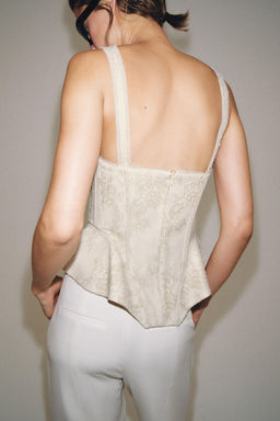 TOP CORSETERO ENCAJE ZW COLLECTION / Crudo