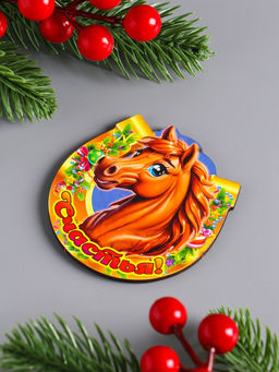 Цена за 3 шт. Магнит на холодильник «Новогодняя подкова с конём. Счастья», 7×7 см