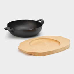 Сковорода Magma «Янсан», 21,5×16,5×4,4 см, на деревянной подставке, чугун, индукция, чёрная