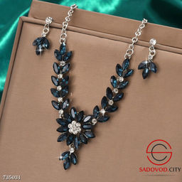 Комплект ожерелье и сережки с цветком и кристаллами - Bruno фото 7